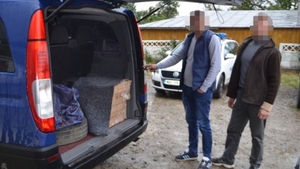 Un bărbat din Iași trebuia să primească un pachet în valoare de o mie de euro!  Cu ce s-a ales în schimb întrece orice imaginație