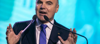 „Premierul calamitate”. Rareș Bogdan, atac fără precedent la adresa șefului său de partid, Ilie Bolojan