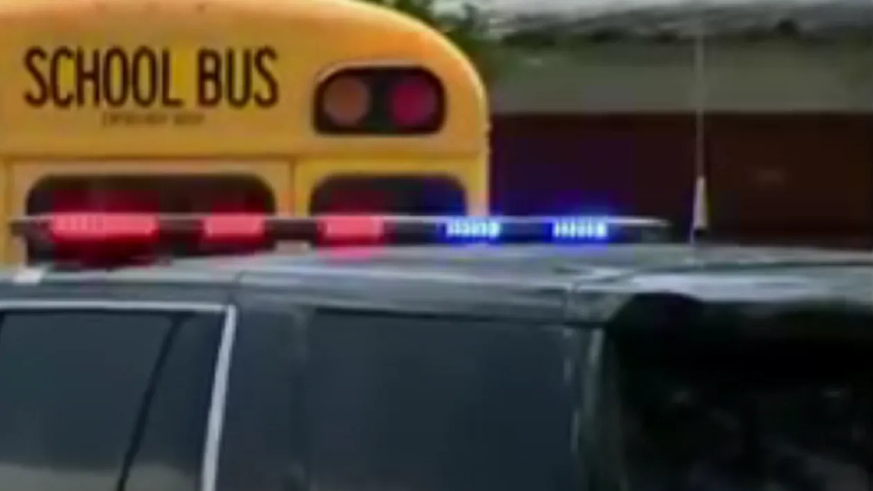 Atac sângeros într-o școală din Texas. 19 elevi și doi profesori au murit după ce un tânăr de 18 ani a deschis focul la întâmplare