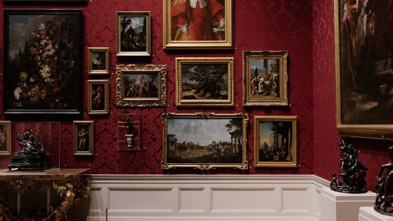 Un bărbat a descoperit în garaj un tablou plin de praf. Ce comoară era, de fapt: s-a îmbogățit peste noapte!