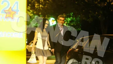 S-a infierbantat cu o tanara noaptea in parc! Fostul ministru Teodor Baconschi e indragostit lulea! Imagini INCREDIBILE!