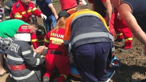 Cei trei bărbați din Timiș, căzuți în fântâna pe care încercau să o curețe, au murit