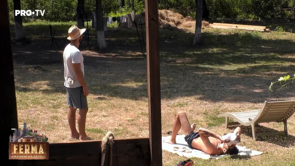 Intimidat de Viviana Sposub, George Burcea a rămas fără cuvinte la Ferma. Ce a mărturisit despre sărutul cu focoasa brunetă | FOTO