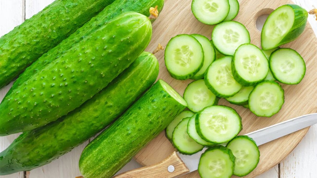 Ce se întâmplă dacă mănânci castraveți zi de zi, de fapt. Cele 7 lucruri pe care puțini români le știu