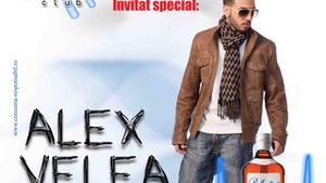 Alex Velea face show cu 20 de manechine in lenjerie intima