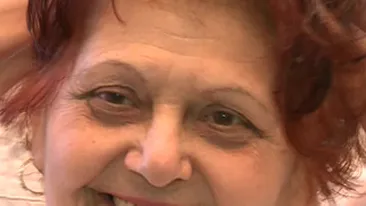 Mama Elenei Carstea s-a dat pe mana stilistilor inainte de Eurovision! A vrut un look tineresc care sa-i poarte noroc fiicei ei!