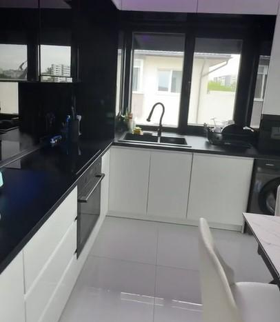 Cum arată apartamentul lui Bogdan Mocanu / Foto: Captură Video
