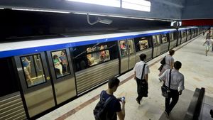 Alertă la metrou între stația Grozăveși și Petrache Poenaru. Călătorii au rămas blocați în tren