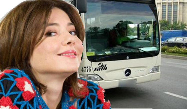 Imaginea zilei! Oana Sârbu a pozat în lenjerie intimă cu portjartier! Vedeta are 51 de ani dar arată trăsnet!