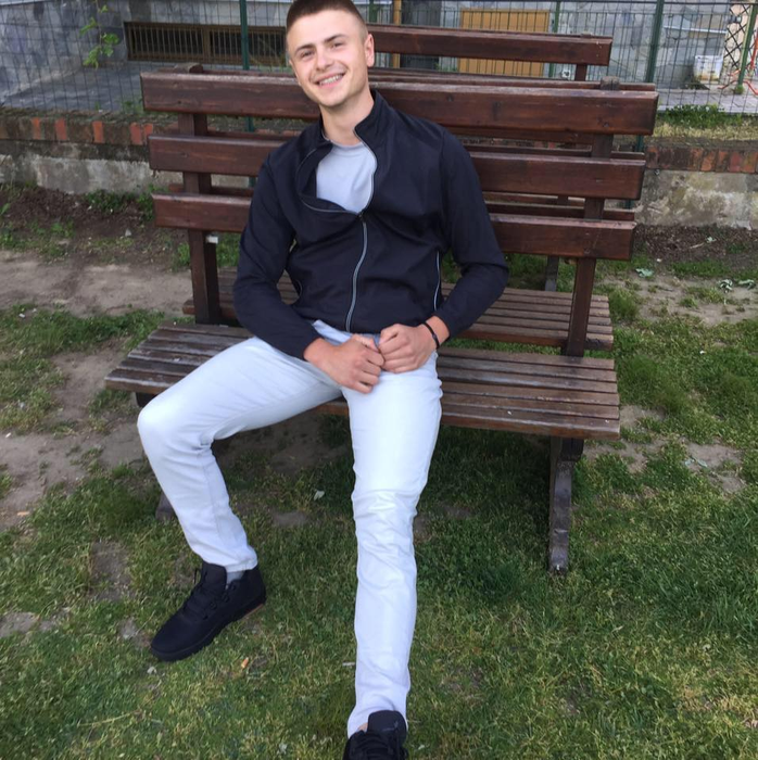 Un tânăr de 20 de ani din Suceava, omorât într-o stație de metrou, la Londra