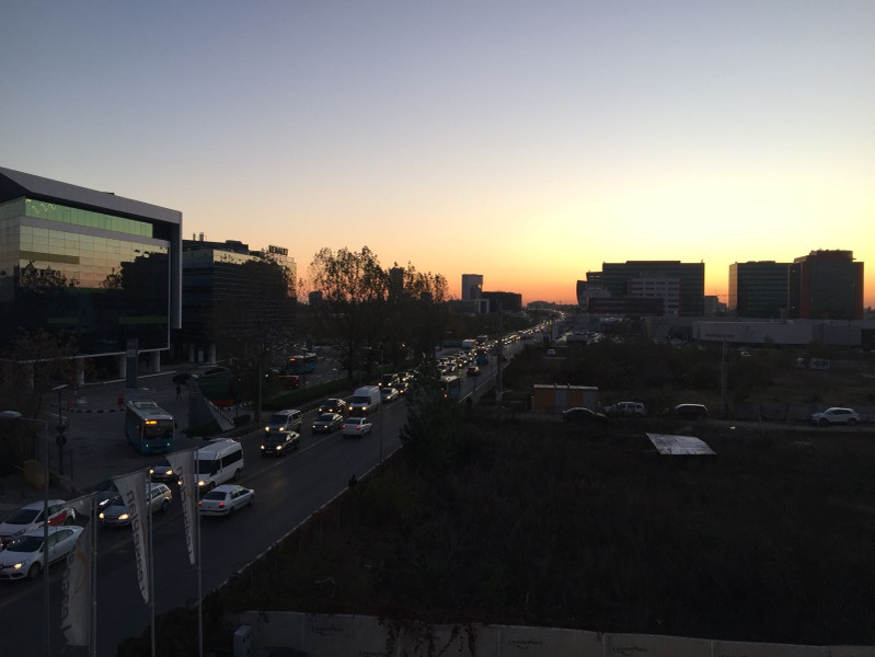 Lucrurile esențiale în cazul unei pene de curent. Mulți români nu le au în casă