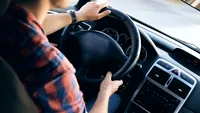 Rămâi fără permis instant şi iei amendă 2900 lei! Greşeala fatală pe care o pot face şoferii