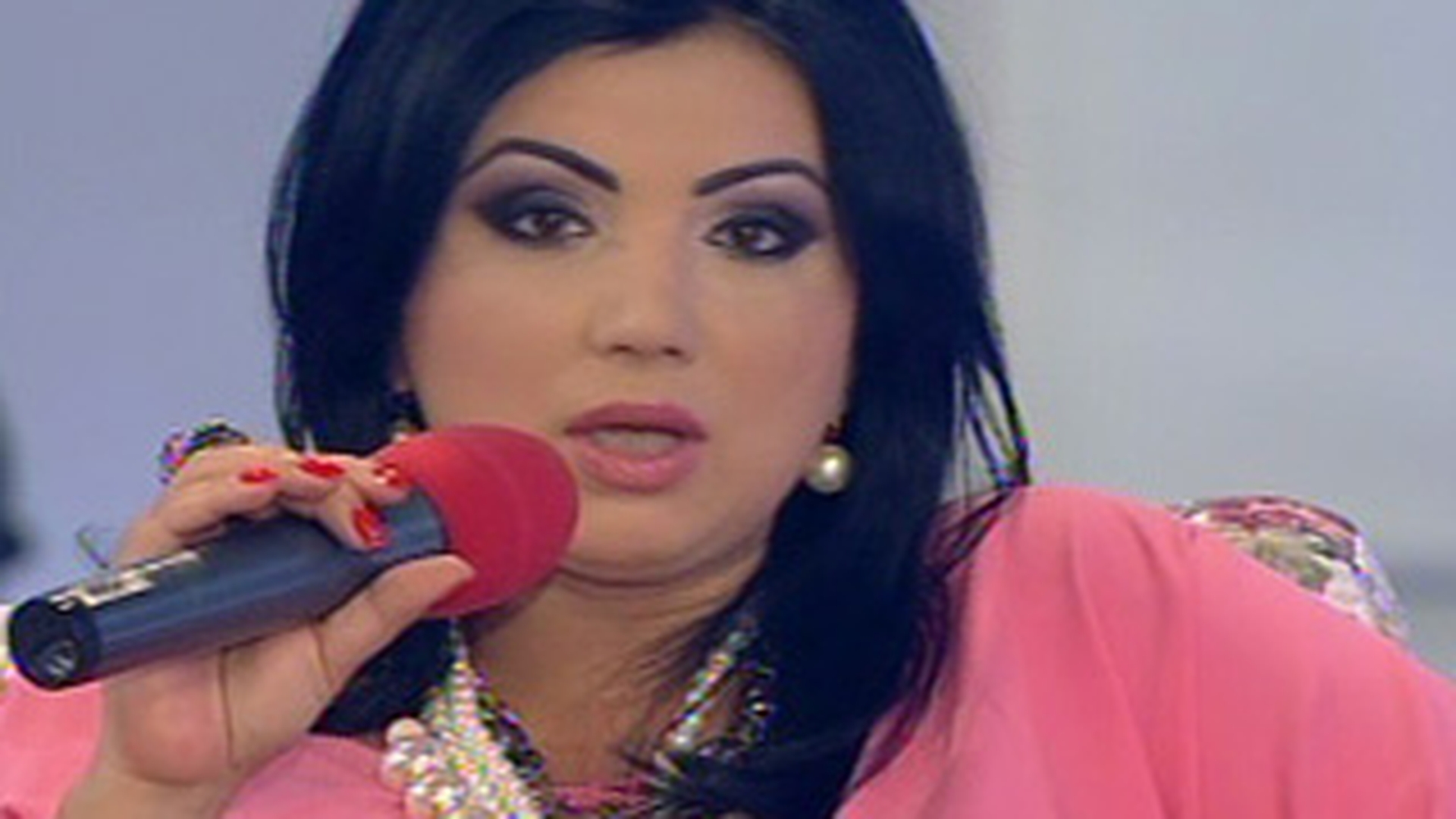 Adriana Bahmuteanu, in negocieri pentru un nou show!