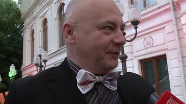 Mircea N. Stoian are o pasiune nebanuita! Vezi ce colectioneaza omul de televiziune: Am unul cu lei, am si cu euro si cu dolari