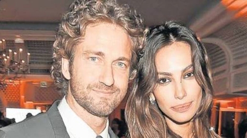 Mădălina Ghenea isi poate lua gândul de la Butler! Actorul a inlocuit-o deja cu un model celebru! Uite cu cine se iubeste acum