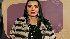Adriana Bahmuţeanu, şocată de cererea pe care fiul cel mare a făcut-o în instanţă: "Vrea să fie major mai devreme. Li se promite marea cu sarea"