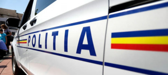 Incident în timpul unui exercițiu militar la Târgu Mureș. Doi parașutiști au ajuns la spital după aterizare