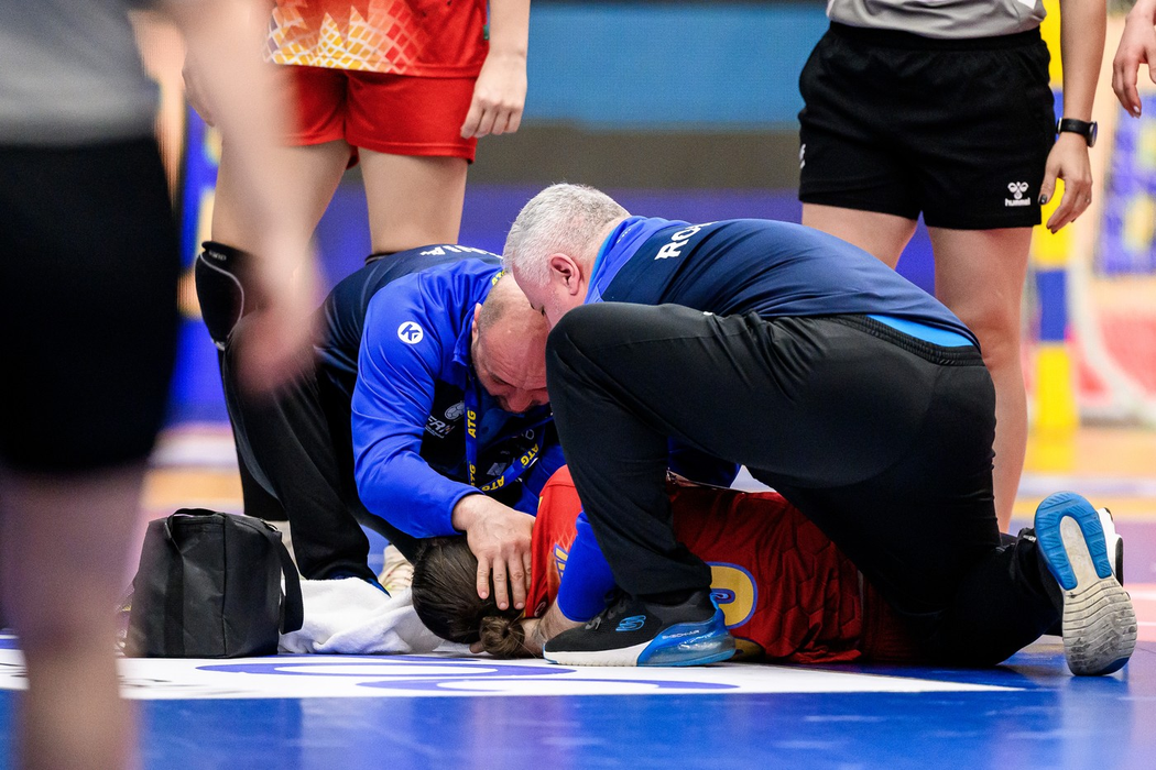 250306 Sorina Maria Grozav of Romania receives medicinal treatment during the international friendly handball match between Sweden and Romania on March 6, 2025 in Nyköping.,Image: 973223923, License: Rights-managed, Restrictions: Sweden, Norway, Finland and Denmark must be OUT, Model Release: no