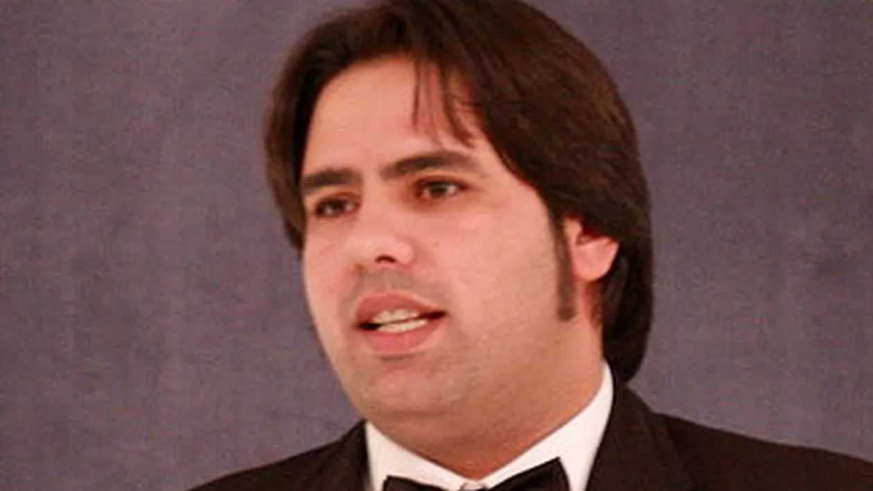 Scandalurile din viata personala l-au afectat vizibil! Costel Busuioc a incaruntit si de abia il mai incap hainele!