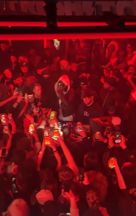 Selly și Playboi Carti, flancați de bodyguarzi după after party-ul din Paris! Imagini epice cu concertul artistului de la Gate Club