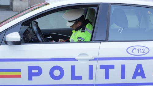 Alertă în Bacău, după dispariția unei fetițe de 2 ani
