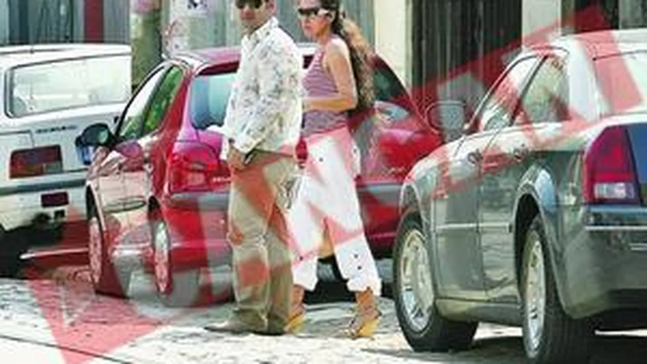 I-a scos lucrurile fostei sotii in strada