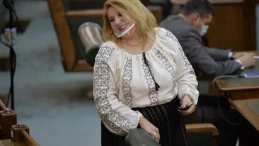 Bărbatul celebru căruia Diana Șoșoacă i-a făcut declarații de dragoste, de Valentine’s Day: „Și eu te iubesc...”