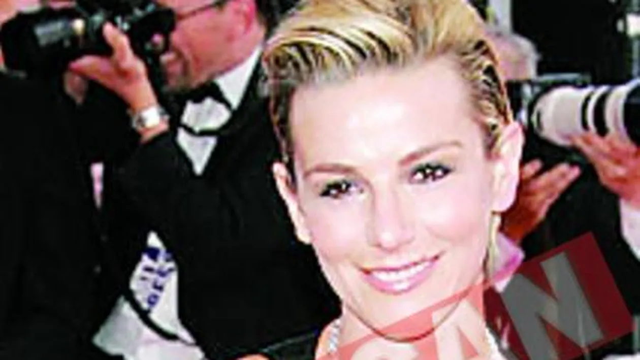 Iubita lui Sarkozy in proces cu revista Closer