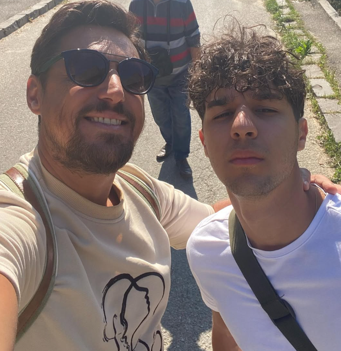 Daniel Pavel, alături de fiul său/ Sursa foto: Instagram