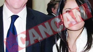 Salma Hayek vaneaza banii logodnicului