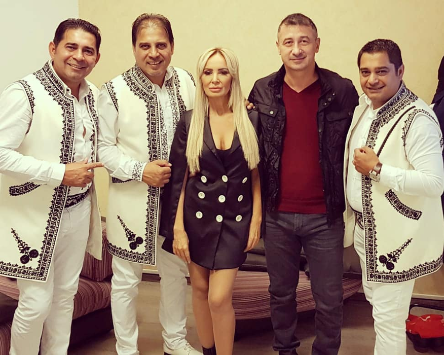 Daniela Gyorfi, fără lenjerie intimă în pat!