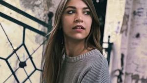 O tânără ucraineancă dată dispărută a fost găsită în casa unui român. Ce făcea acolo, de fapt