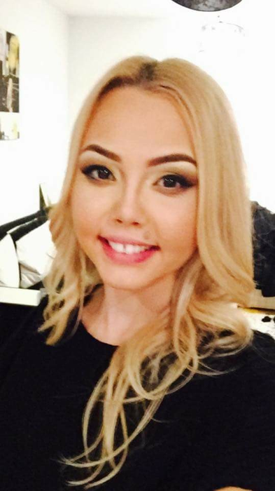 Tatăl Denisei Manelista a decis. Unde îşi va duce fiica pentru tratament