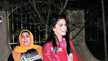 Oana Zavoranu a cerut ajutorul vrajitoarelor