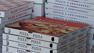 Ce salariu are un şofer de la Pizza Hut? De necrezut câţi bani primesc şi angajaţii de la Presto Pizza