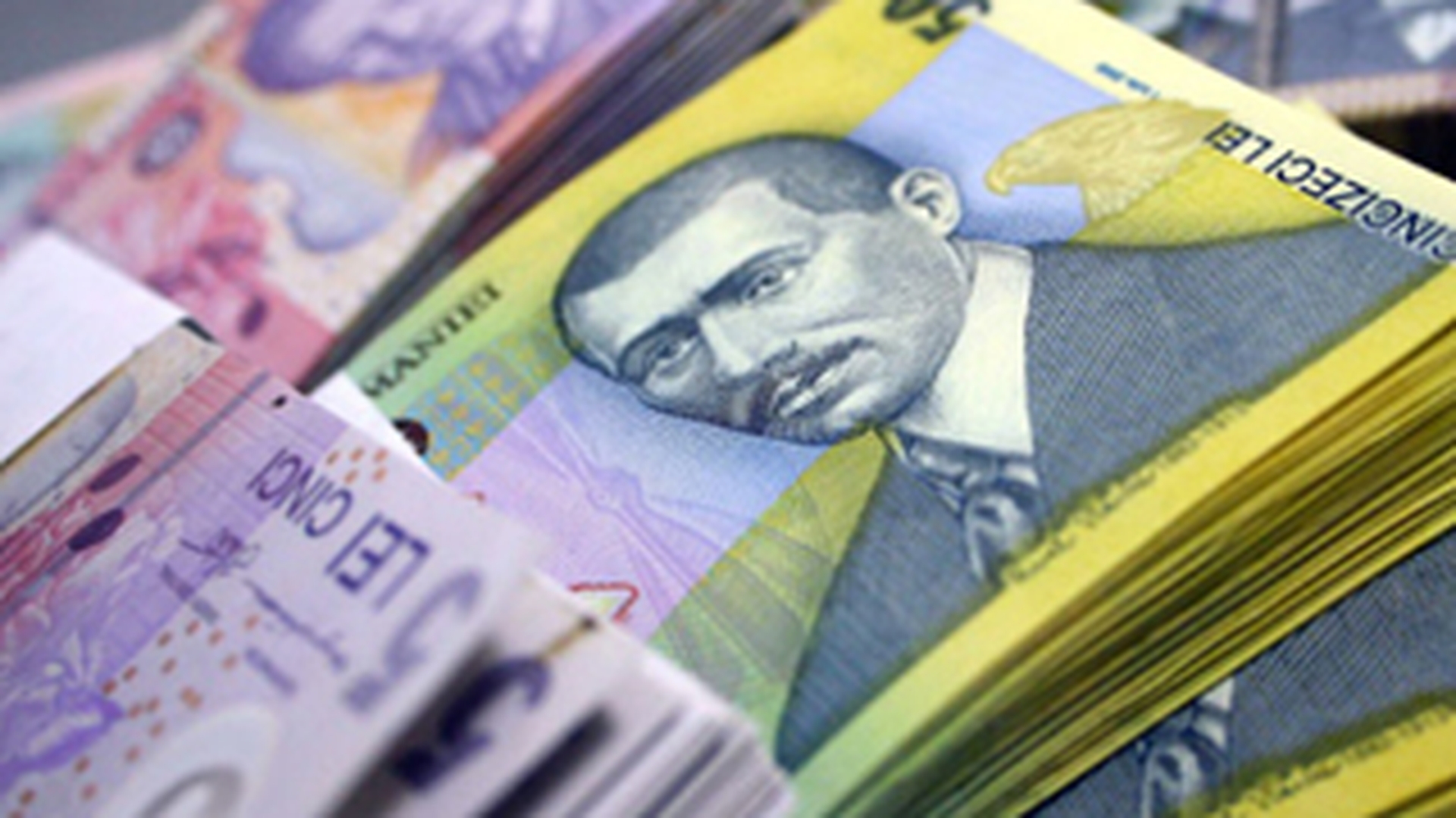 Uite care sunt facultatile neacreditate care au cele mai mari taxe de studiu