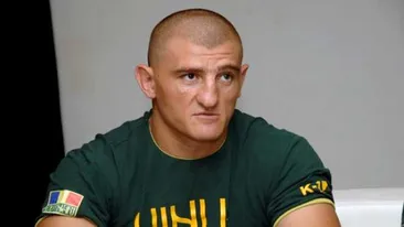 Cătălin Moroșanu se reculege la muntele Athos după victoria obținută împotriva lui Daniel Sam