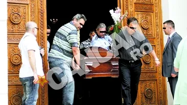 Sculptorul Marcel Guguianu, inmormantat ieri la Cimitirul Bellu. Ion Iliescu si-a condus prietenul pe ultimul drum