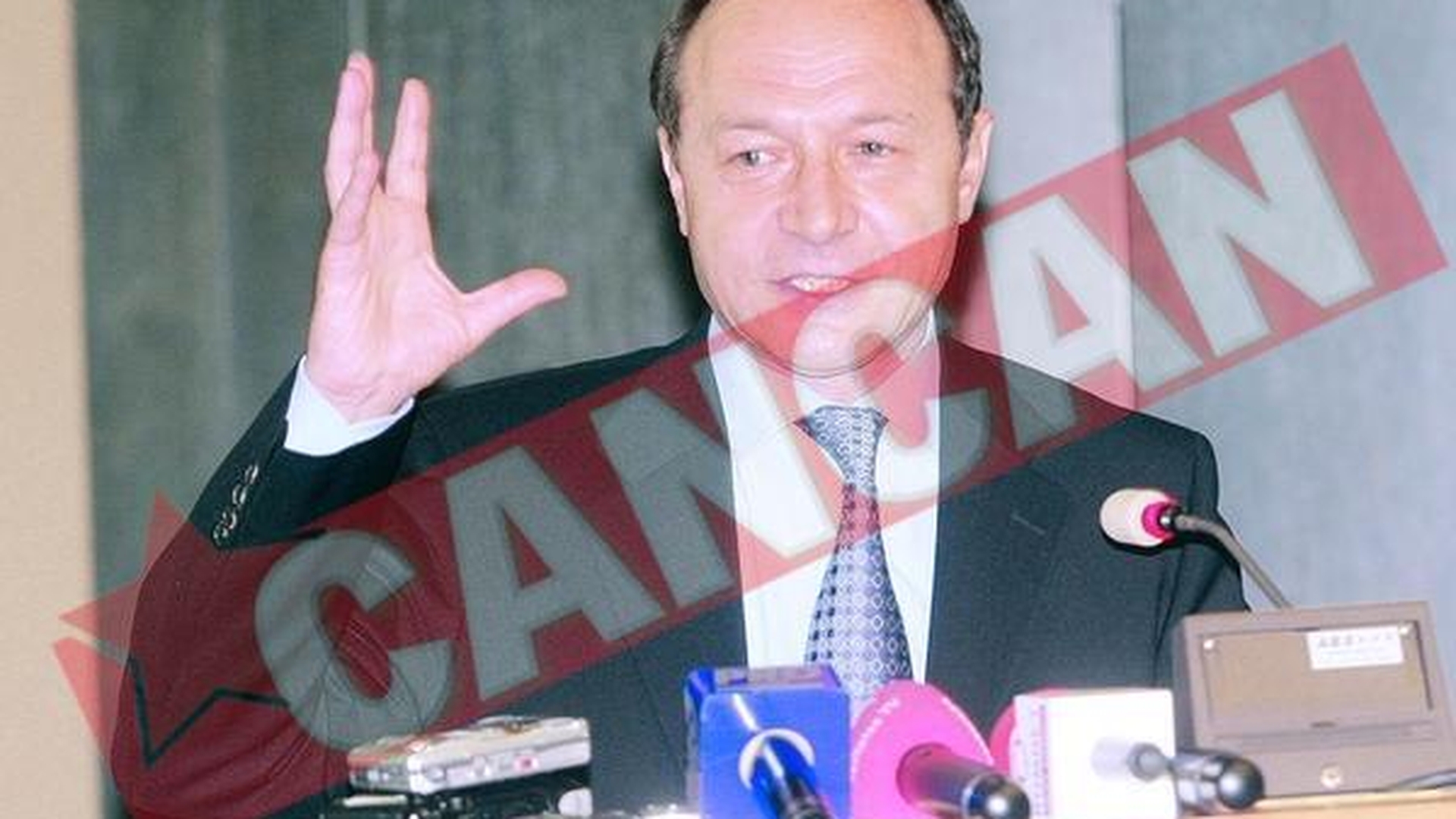 Traian Basescu: "Un sfert dintre magistrati sunt fosti securisti"
