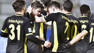 EXCLUSIV. E mega-scandal în vestiar din cauza unui fotbalist de ”naţională”. Patronul milionar a abandonat campioana Ligii I: ”Salariile sunt neplătite, iar antrenorul…”