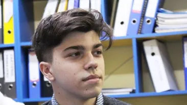 Gestul făcut de un bărbat din Botoșani a înlăcrimat România! Ce făcea acest copil în ninsoare: Am rămas șocat