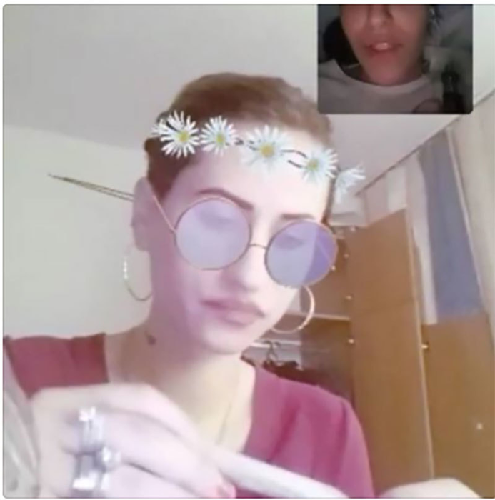 David Puşcaş, fiul adoptiv al Luminiţei Anghel, şi-a făcut iubită! Aflat cu Ada în cameră, tânărul s-a dezbrăcat în faţa webcam-ului şi…