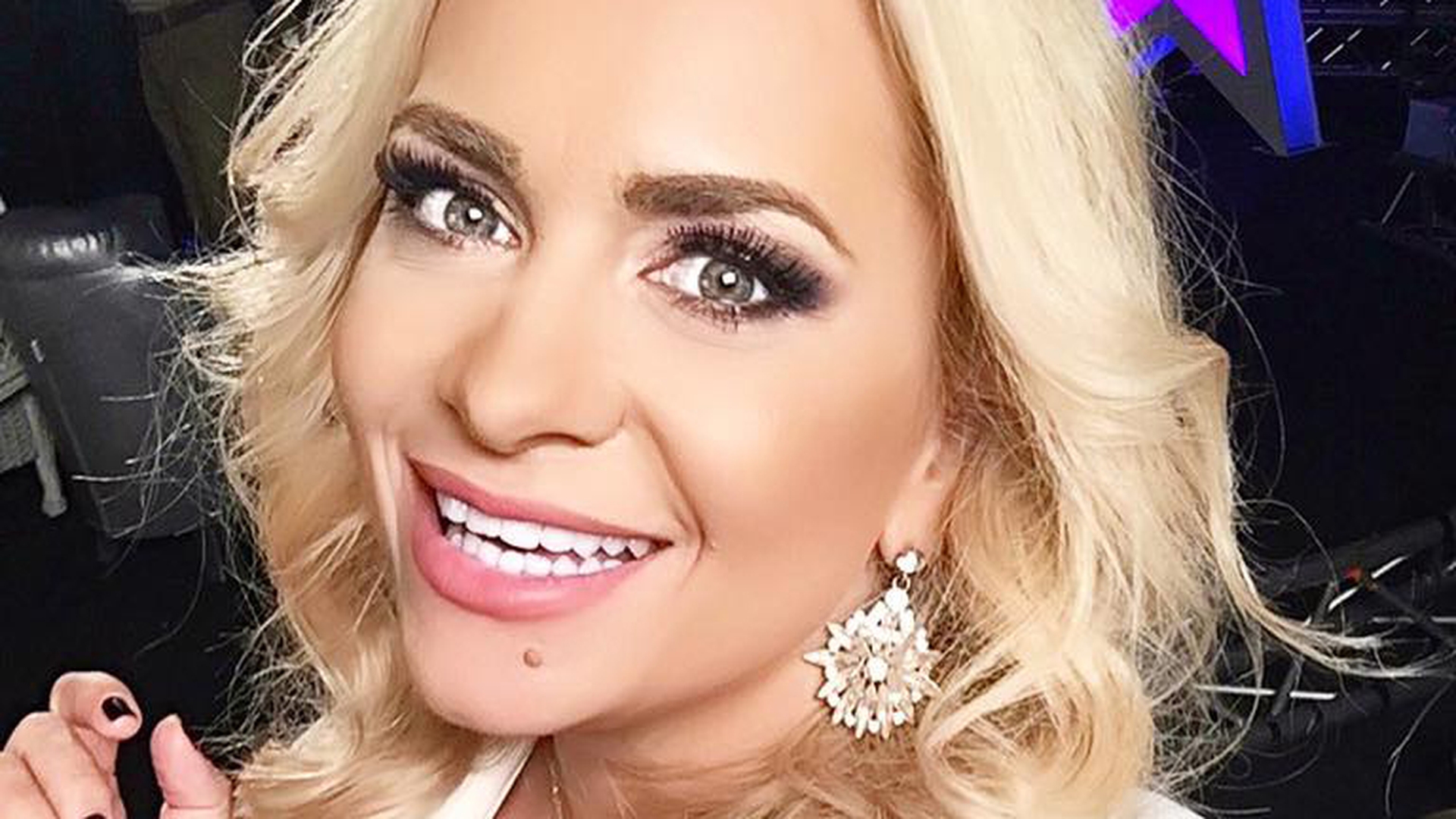 Paula Chirilă, mămică din nou? Vedeta a făcut anunţul: “Vine un frăţior sau o surioară” 