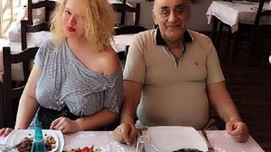 Oana Lis, mărturisiri şocante după ce soţul ei a fost operat: "Se dădea cu capul de dulap". Ce a păţit Viorel Lis în timp ce era pe masa de operaţie