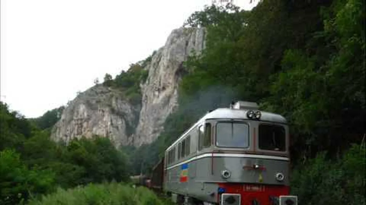 CFR introduce de vineri trenul către Grecia! Cât costă un bilet şi câte se fac până acolo