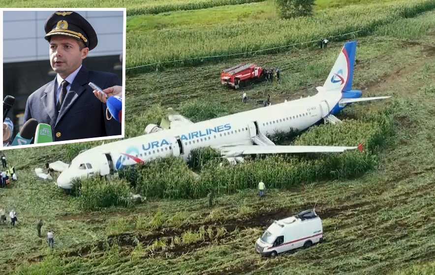 El e pilotul care a aterizat cu un Airbusul 321 într-un lan de porumb. Mărturii emoționante despre salvarea celor peste 230 de oameni aflați la bord