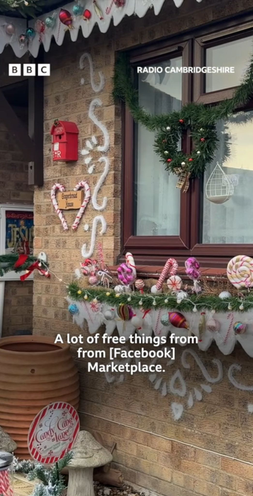 Camelia i-a impresionat pe jurnaliștii de la BBC după ce și-a decorat casa de Crăciun. Sursă foto: Instagram bbccambridgeshire