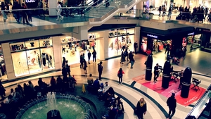 Mall-urile se redeschid începând de azi! Când vom putea merge la restaurante