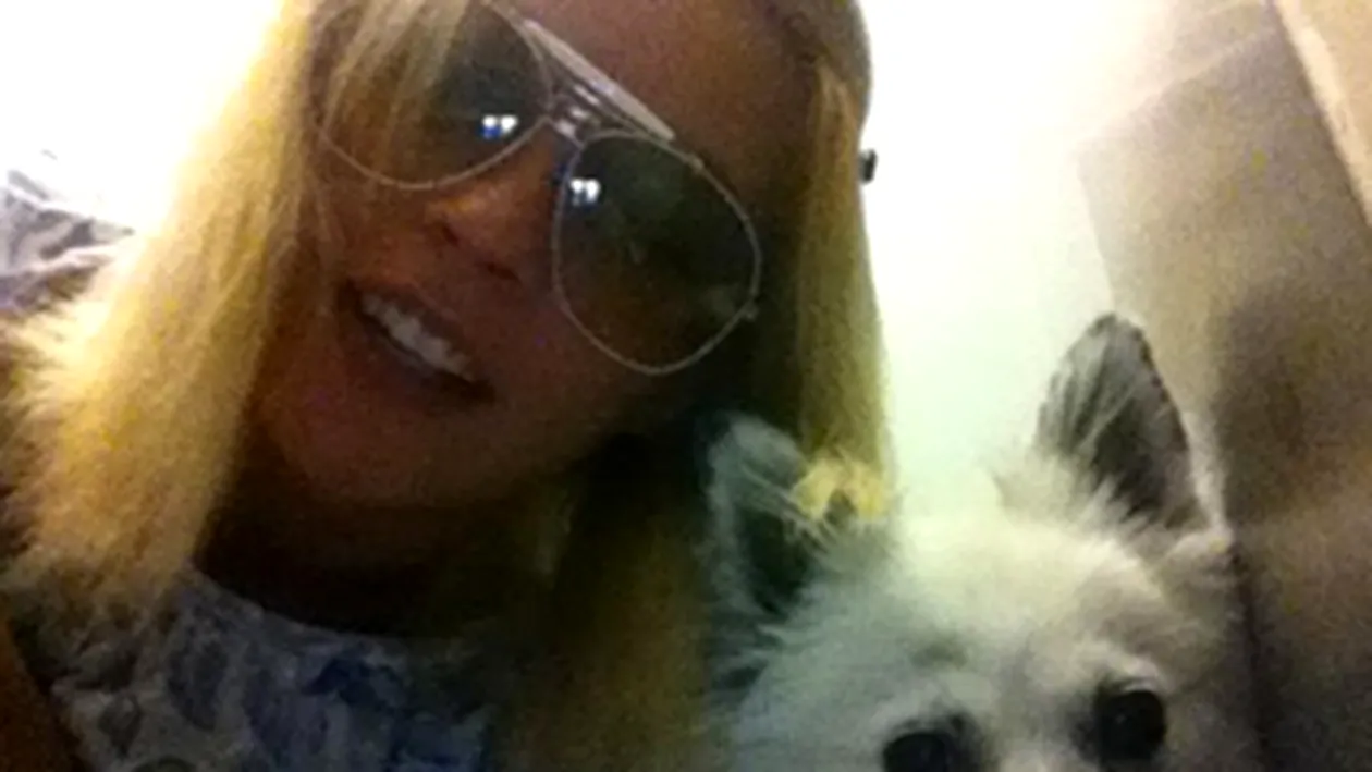 Diana Dumitrescu si-a dat intalnire in Herastrau cu cei 10.000 de prieteni de pe Facebook! Au venit doar 5!