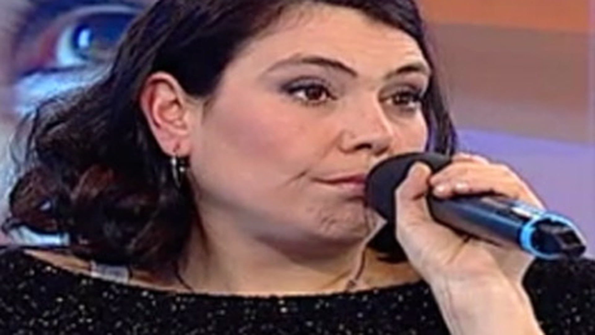 Faţa nevăzută a Ioanei Tufaru! Femeia care a angajat-o spune tot adevărul desprea ea!